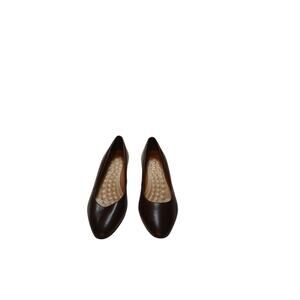 walking cradles painted toe slip on kitten heel